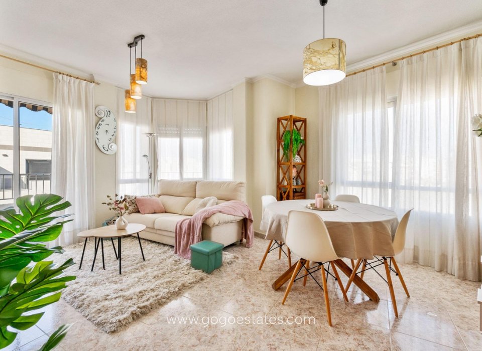 Wiederverkauf - Wohnung - Wohnung im mittleren Stock - Torrevieja - Torrevieja Centro