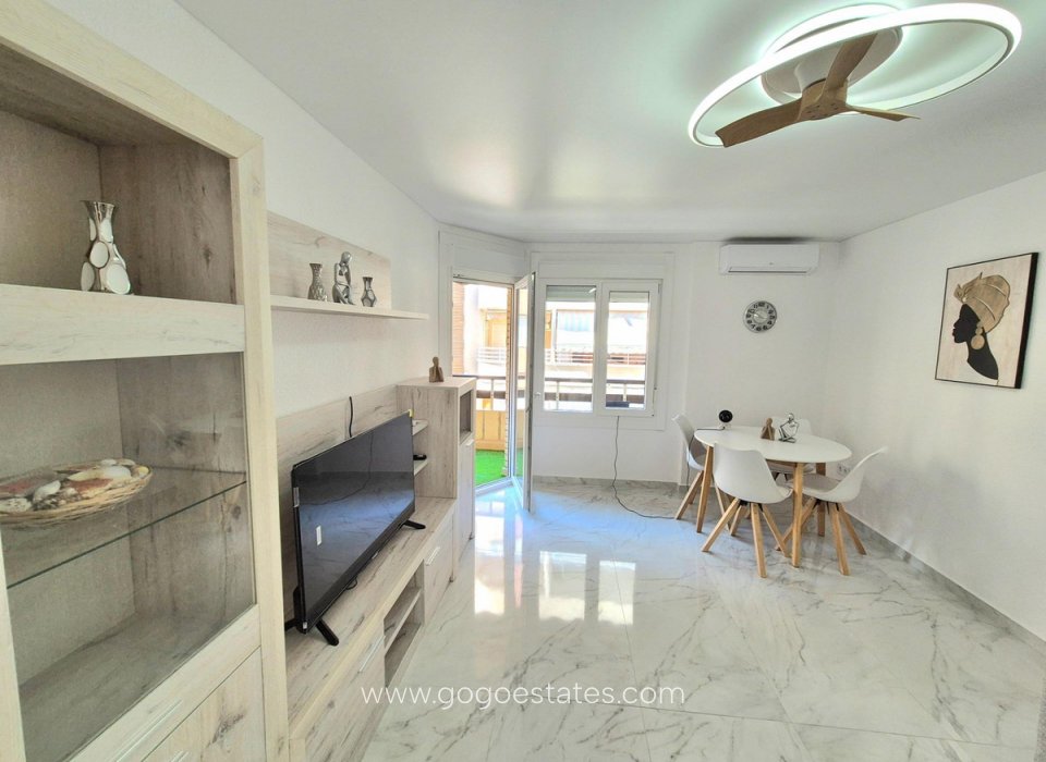 Wiederverkauf - Wohnung - Wohnung im mittleren Stock - Torrevieja - Torrevieja Centro