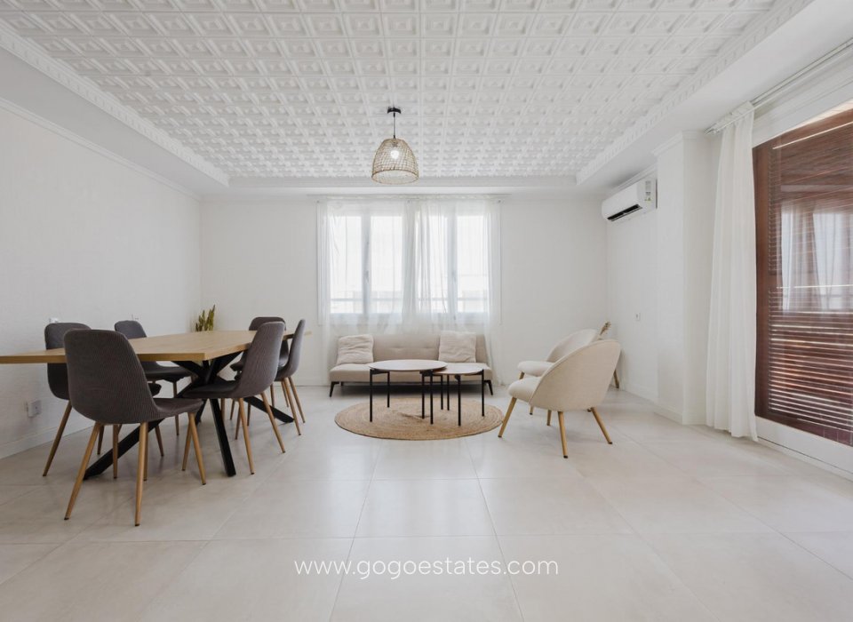 Wiederverkauf - Wohnung - Wohnung im mittleren Stock - Torrevieja - Torrevieja Centro