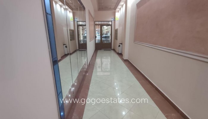 Wohnung - Wohnung im mittleren Stock - Wiederverkauf - Torrevieja - Torrevieja Centro