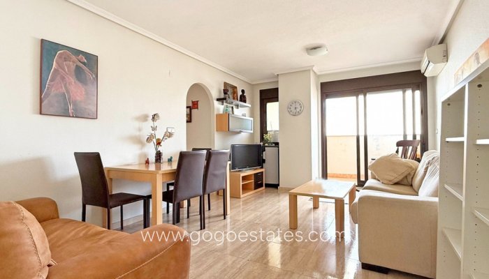Wohnung - Wohnung im mittleren Stock - Wiederverkauf - Torrevieja - Torrevieja Centro