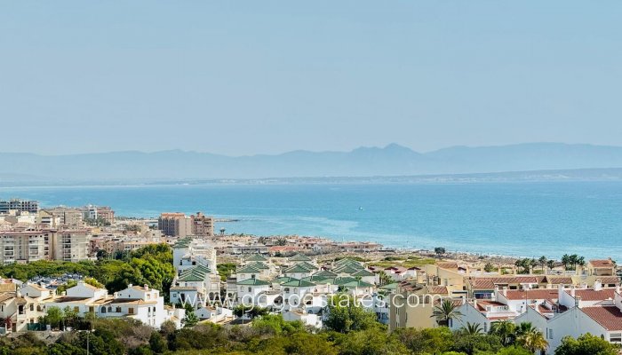 Resale - Apartment / Flat - Torrevieja - La Mata