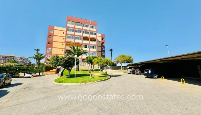 Resale - Apartment / Flat - Torrevieja - La Mata