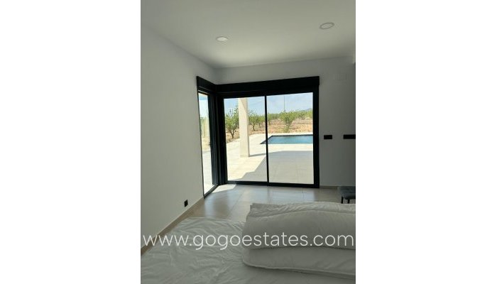 Obra Nueva - Villa / Chalet - Pinoso - Campo