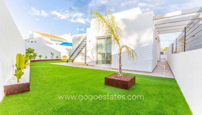 Obra Nueva - Villa / Chalet - Torrevieja - Torreta florida