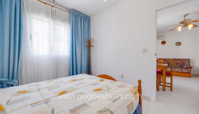 Resale - Bungalow - Torrevieja - playa de los naufragos