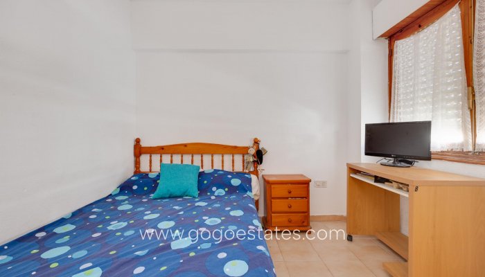 Resale - Bungalow - Torrevieja - playa de los naufragos