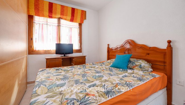 Resale - Bungalow - Torrevieja - playa de los naufragos