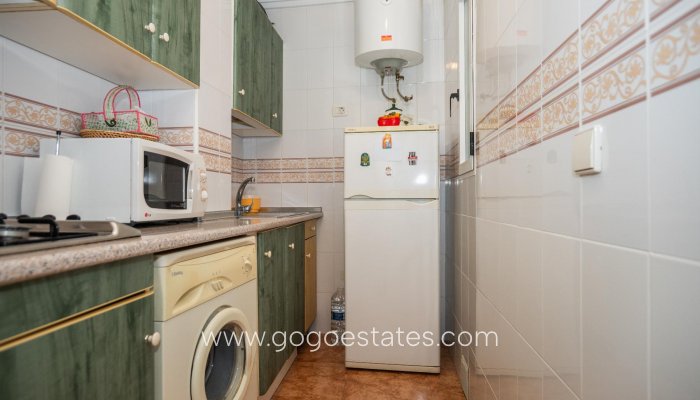 Resale - Apartment / Flat - Torrevieja - Centro