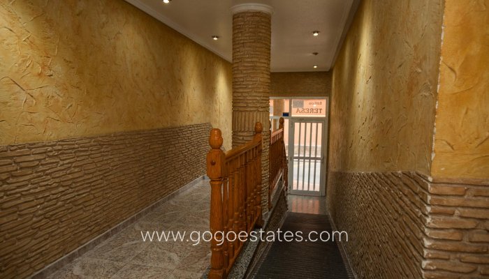 Resale - Apartment / Flat - Torrevieja - Centro