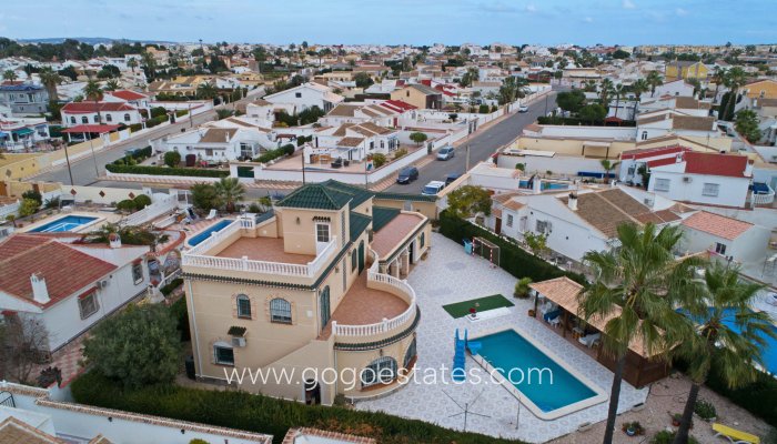 Te koop - Villa - Torrevieja - El Chaparral