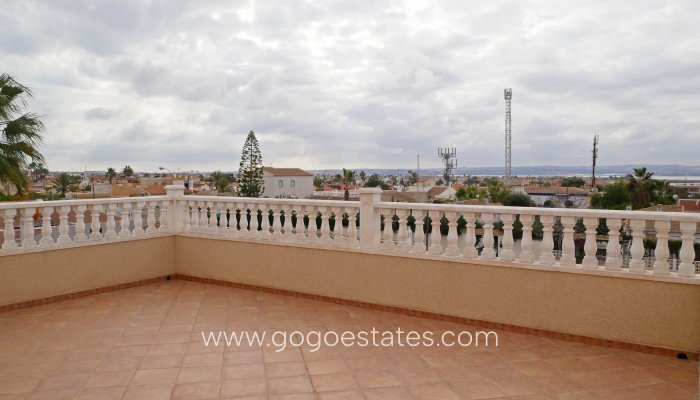 Venta - Villa / Chalet - Torrevieja - El Chaparral