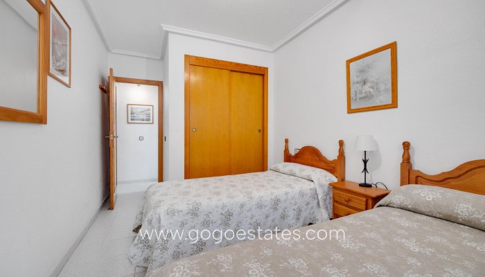 Resale - Apartment / Flat - Torrevieja - playa de los naufragos