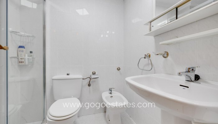 Resale - Apartment / Flat - Torrevieja - playa de los naufragos