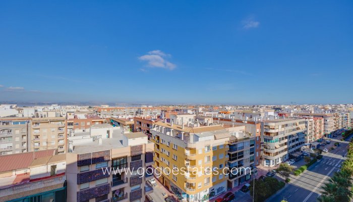 Resale - Apartment / Flat - Torrevieja - Playa Del Acequión