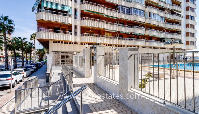 Resale - Apartment / Flat - Torrevieja - Playa Del Acequión