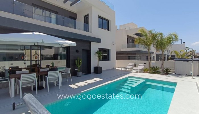 Resale - Villa - Algorfa