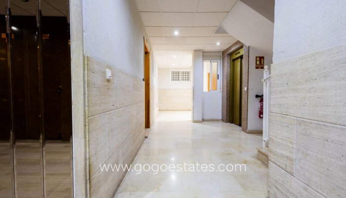 Venta - Apartamento / Piso - Torrevieja - Centro