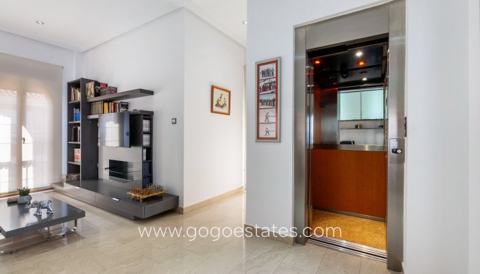 Te koop - Villa - Orihuela