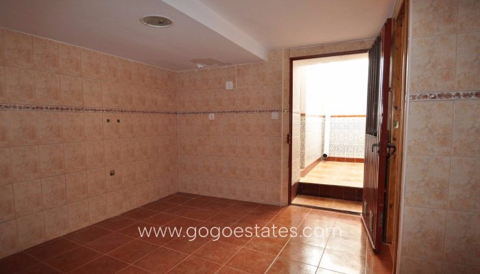 Venta - Casa - Casa adosada - Pinoso - Pinoso Centro