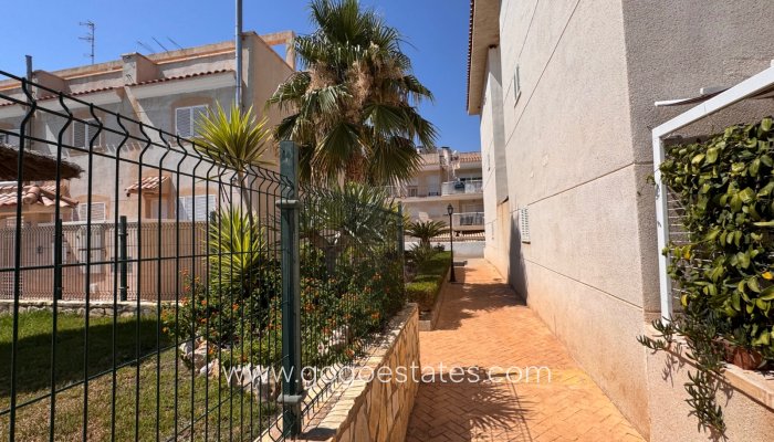 Te koop - Appartement op de bovenste verdieping - Aguilas - Urbanizacion Collados Weiss