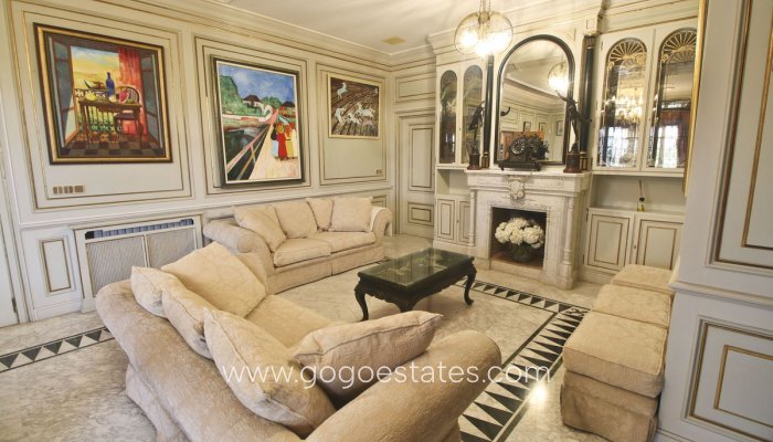 Te koop - Huis - Vrijstaande Villa - Orihuela - Villamartin