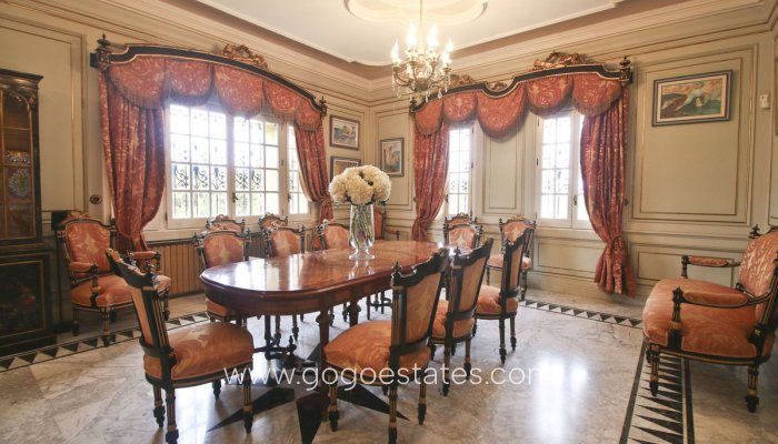 Te koop - Huis - Vrijstaande Villa - Orihuela - Villamartin