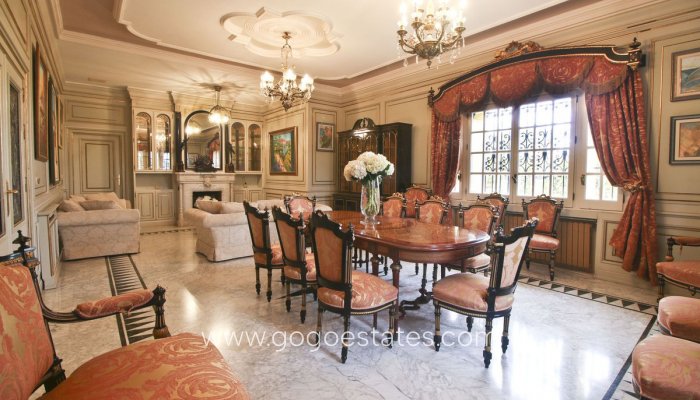 Te koop - Huis - Vrijstaande Villa - Orihuela - Villamartin