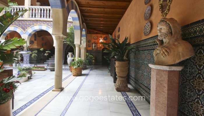 Te koop - Huis - Vrijstaande Villa - Orihuela - Villamartin