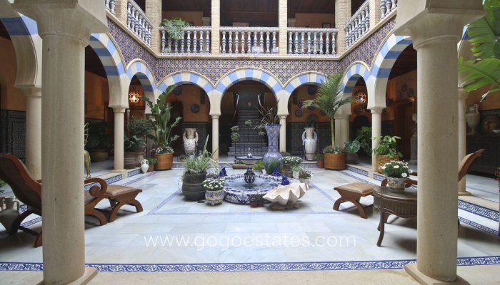 Te koop - Huis - Vrijstaande Villa - Orihuela - Villamartin