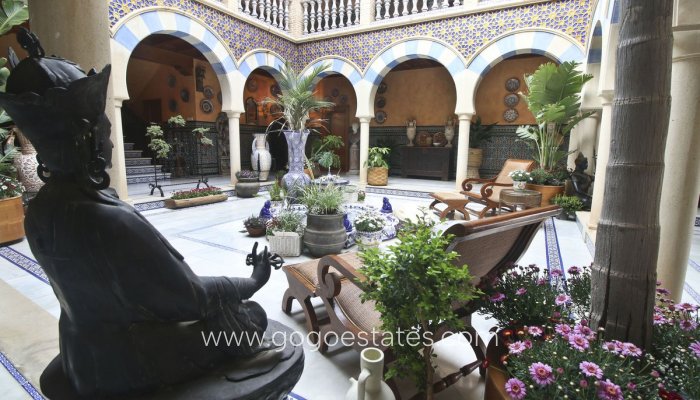 Te koop - Huis - Vrijstaande Villa - Orihuela - Villamartin