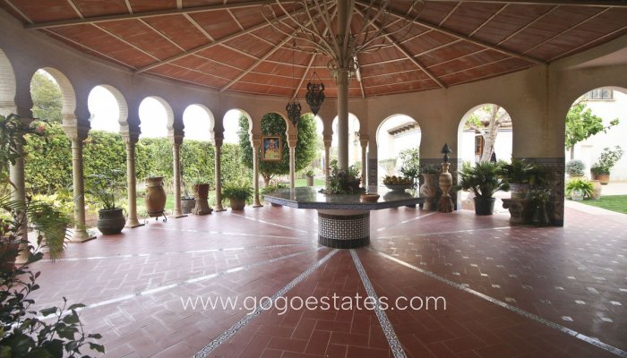 Te koop - Huis - Vrijstaande Villa - Orihuela - Villamartin