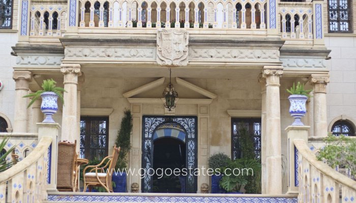 Te koop - Huis - Vrijstaande Villa - Orihuela - Villamartin