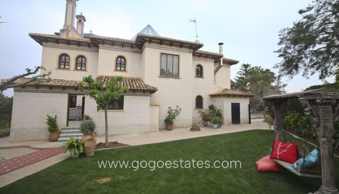 Te koop - Huis - Vrijstaande Villa - Orihuela - Villamartin