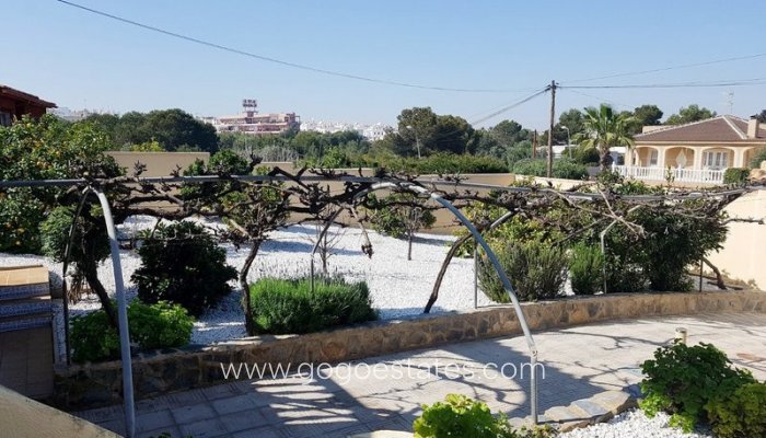 Te koop - Huis - Vrijstaande Villa - Orihuela - Los Balcones