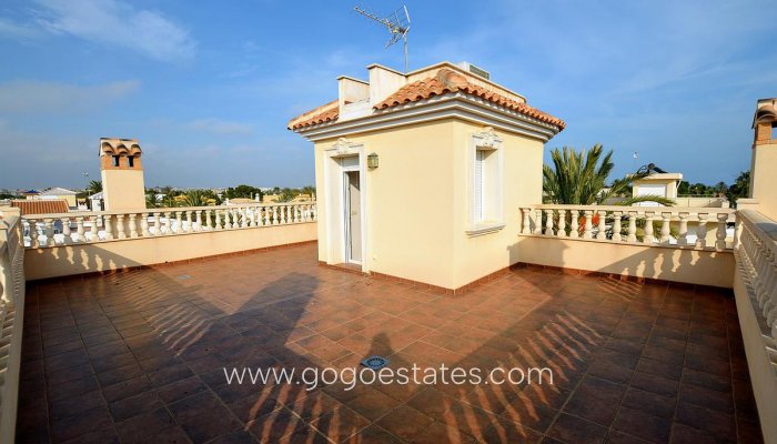 Te koop - Huis - Vrijstaande Villa - Orihuela - Cabo Roig