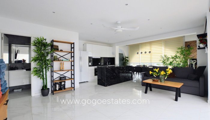 Te koop - Huis - Vrijstaande Villa - Orihuela - Villamartin