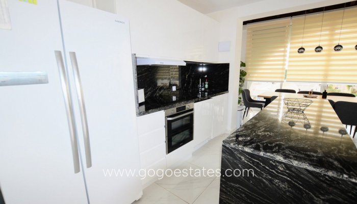 Te koop - Huis - Vrijstaande Villa - Orihuela - Villamartin