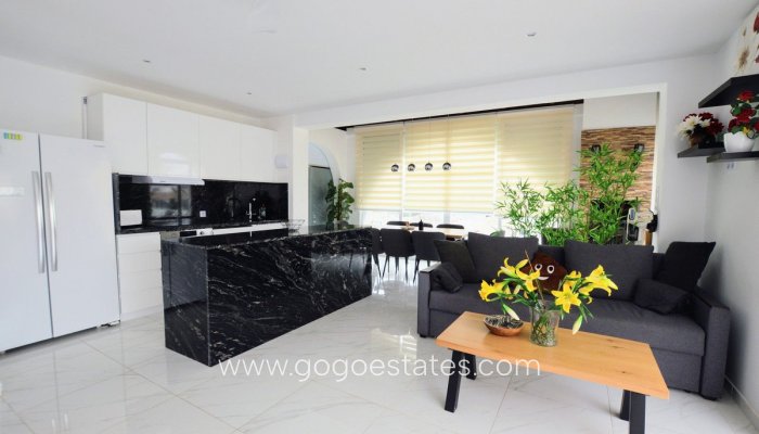 Te koop - Huis - Vrijstaande Villa - Orihuela - Villamartin