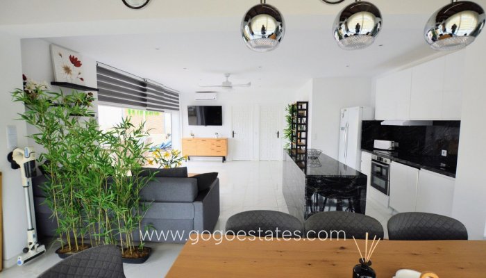 Te koop - Huis - Vrijstaande Villa - Orihuela - Villamartin