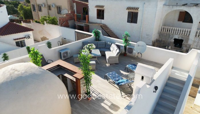 Te koop - Huis - Vrijstaande Villa - Orihuela - Villamartin