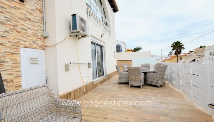 Te koop - Huis - Vrijstaande Villa - Orihuela - Villamartin