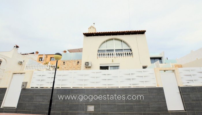 Te koop - Huis - Vrijstaande Villa - Orihuela - Villamartin