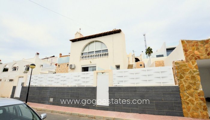 Te koop - Huis - Vrijstaande Villa - Orihuela - Villamartin