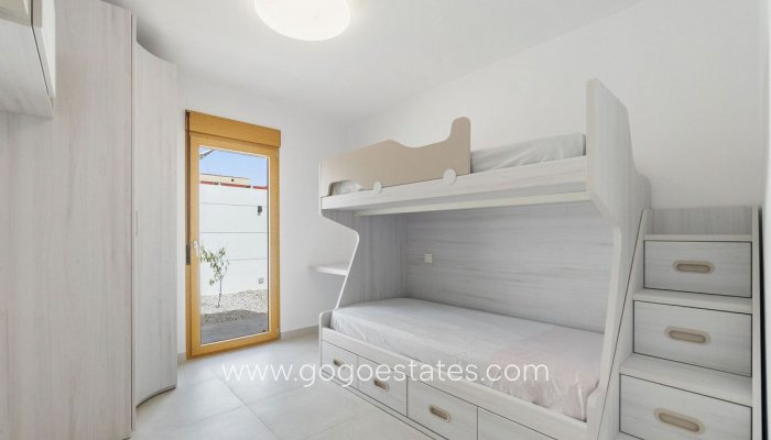 Te koop - Huis - Vrijstaande Villa - Torrevieja - Torrevieja Centro