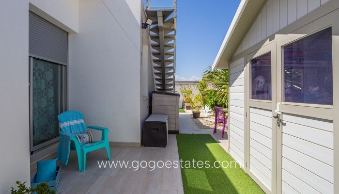 Te koop - Huis - Vrijstaande Villa - Torrevieja - Nueva Torrevieja