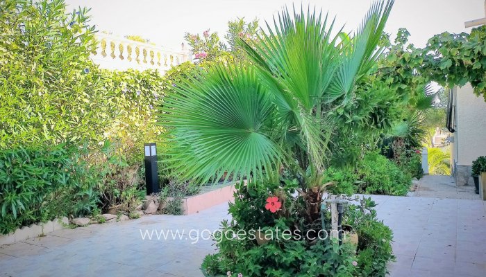 Te koop - Huis - Vrijstaande Villa - Orihuela - Los Balcones