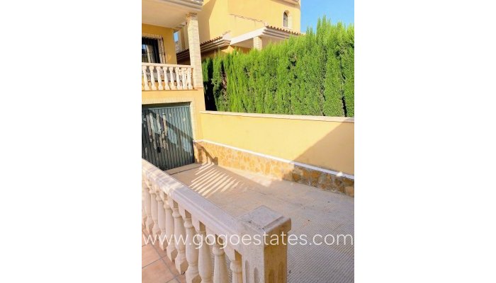 Te koop - Huis - Vrijstaande Villa - Orihuela - Villamartin