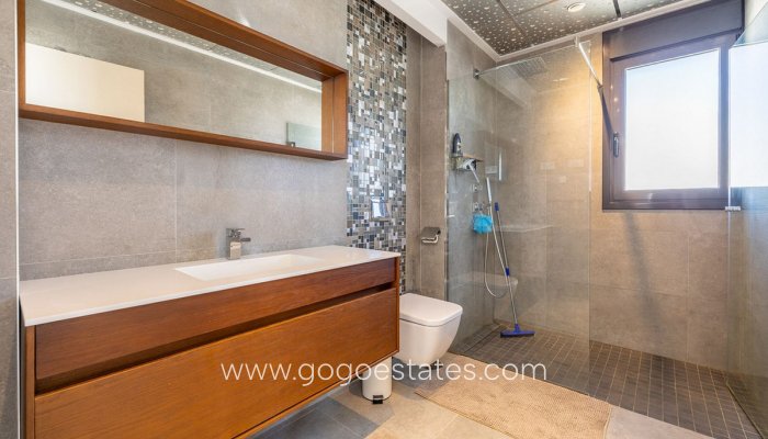 Te koop - Huis - Vrijstaande Villa - Orihuela - Campoamor