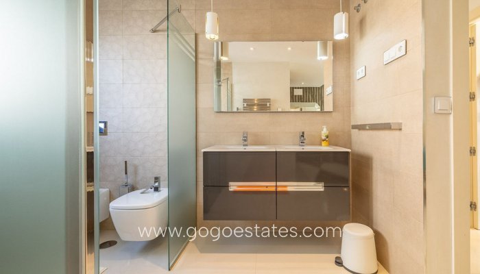 Te koop - Huis - Vrijstaande Villa - Orihuela - Campoamor